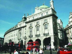 倫敦，沒有最低只有更低