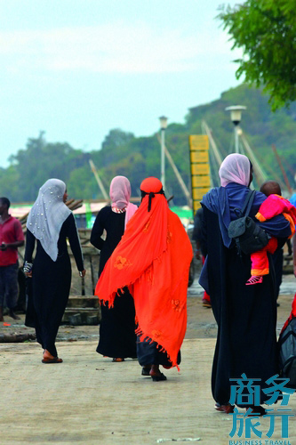 島上的穆斯林女人。