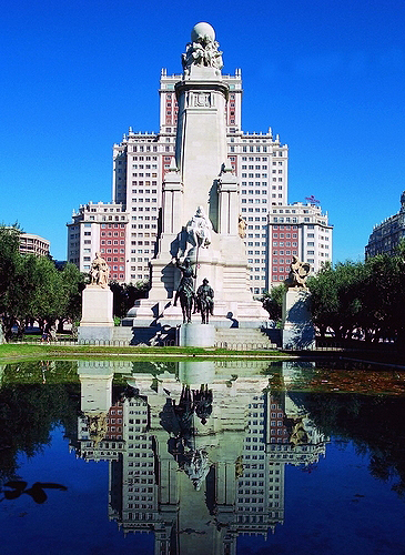 塞萬提斯紀(jì)念碑 塞萬提斯紀(jì)念碑