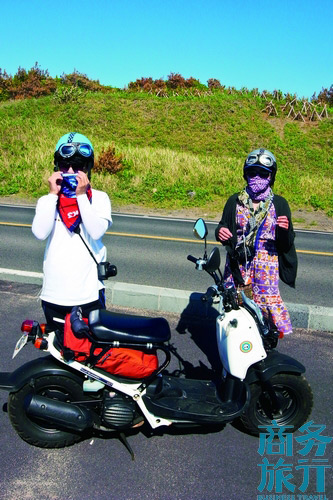 路遇環(huán)島的大學生。