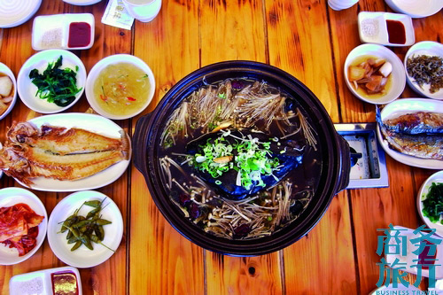 島上著名的養(yǎng)生大餐。