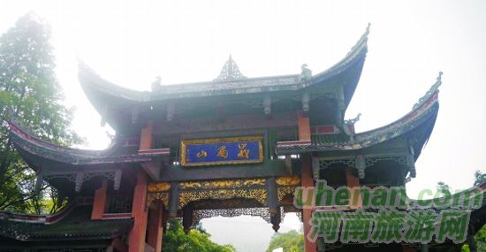 直上峨眉賞云海 煙雨柳江入夢(mèng)來(lái) 直上峨眉賞云海 煙雨柳江入夢(mèng)來(lái)