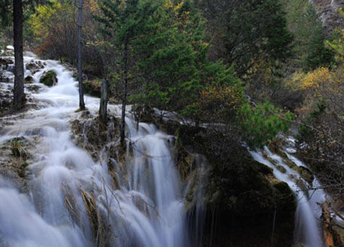 清涼夏日我做主 盤(pán)點(diǎn)中國(guó)六大避暑瀑布