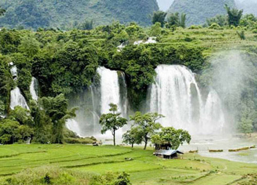 清涼夏日我做主 盤(pán)點(diǎn)中國(guó)六大避暑瀑布