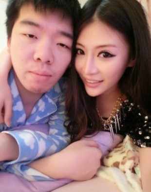 吉星鵬與祁可欣合影。