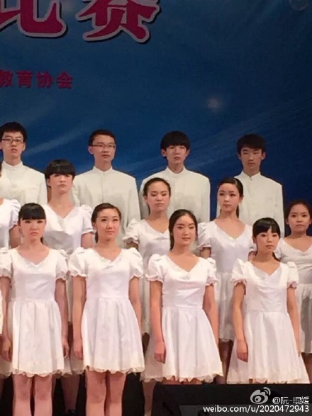 TFboys王源聲樂比賽 神情投入好專業(yè) TFboys王源聲樂比賽 神情投入好專業(yè)