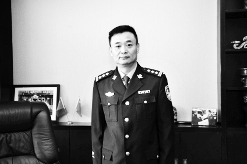 鄭州市交巡警支隊(duì):部分主干道綠燈將延時(shí)3秒 鄭州市交巡警支隊(duì):部分主干道綠燈將延時(shí)3秒