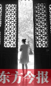 前日，鄭州市碧沙崗地下公共納涼點的入口