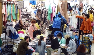 今年鄭州計(jì)劃外遷各類市場(chǎng)54家 今年鄭州計(jì)劃外遷各類市場(chǎng)54家