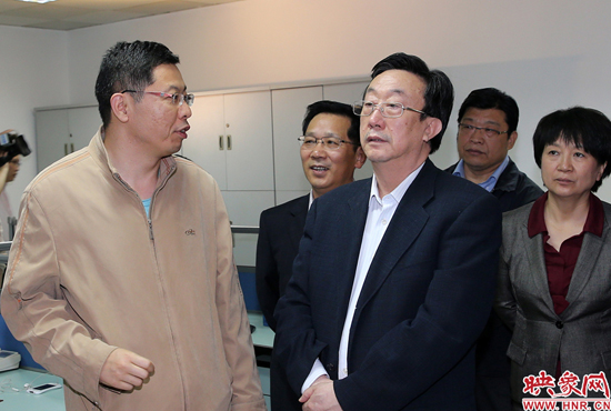 5月9日上午11點(diǎn)10分，河南省委書(shū)記郭庚茂一行來(lái)到映象網(wǎng)視察。映象網(wǎng)記者 邵恰 段晉哲攝