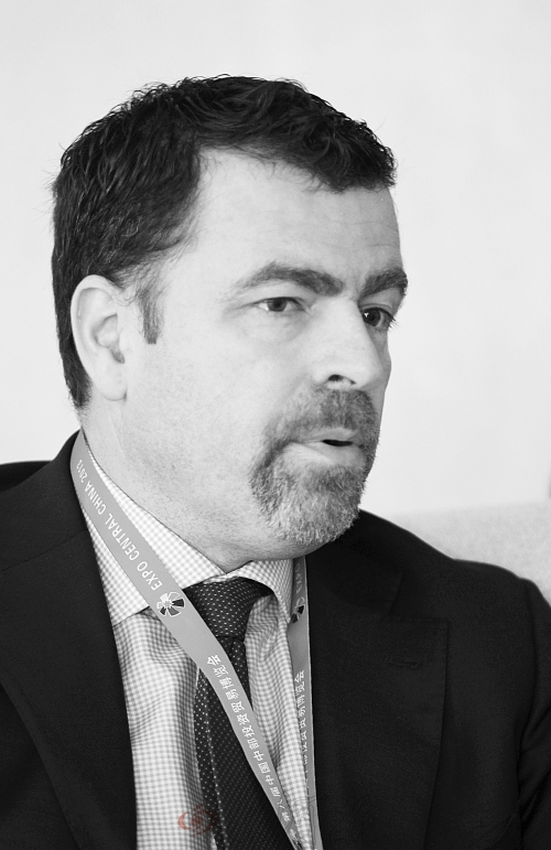 　　狄可為：“現(xiàn)在，雀巢正在改變歷史，中部時(shí)代來臨了！”