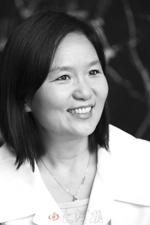 　　王碧玲：“中原地區(qū)的市場增長太迅速了，我們現(xiàn)有的鄭州物流中心已經(jīng)感覺力不從心……”