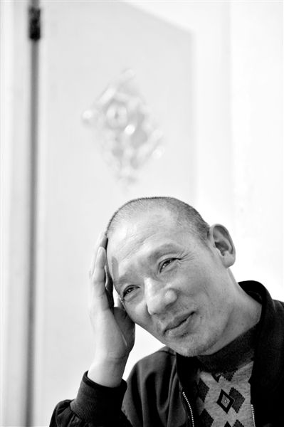 因涉嫌一起奸殺幼女事件，李懷亮被羈押近12年，三次審判，三次因“證據(jù)不足”被撤銷(xiāo)。 本版圖片均為資料圖片