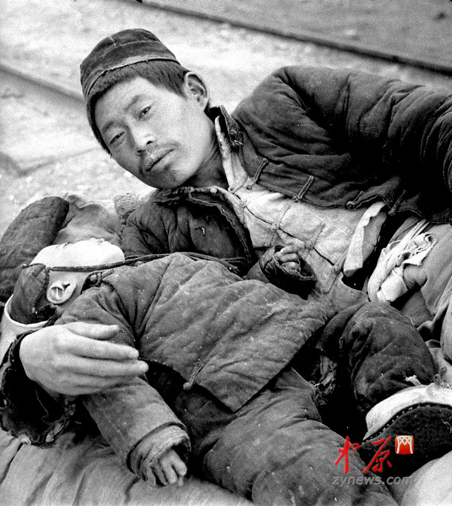 饑荒受災者，父與子