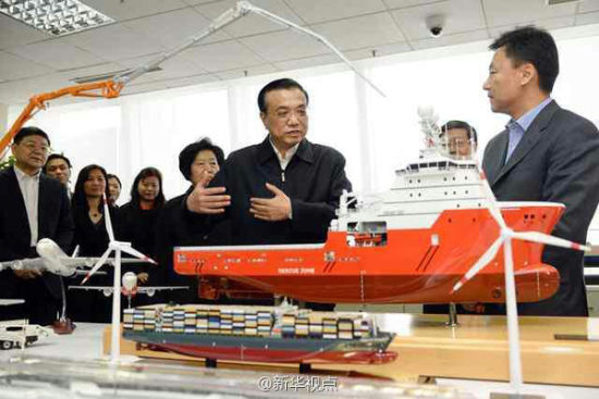 李克強在天津濱海新區(qū)考察