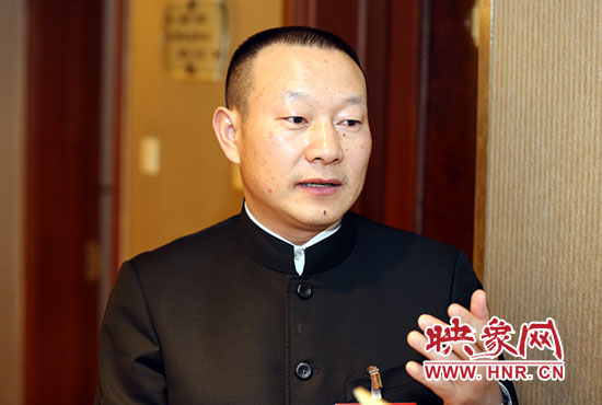 全國(guó)人大代表劉文新接受映象網(wǎng)記者訪(fǎng)問(wèn)