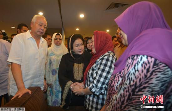 馬總理稱與民間武裝達協(xié)議 吁獨立調(diào)查墜機原因 馬總理稱與民間武裝達協(xié)議 吁獨立調(diào)查墜機原因