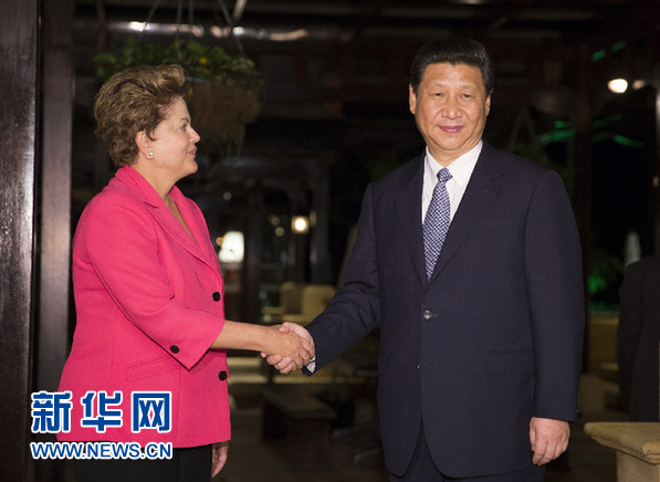 3月27日，國家主席習(xí)近平在南非德班會見巴西總統(tǒng)羅塞夫。新華社記者 蘭紅光 攝