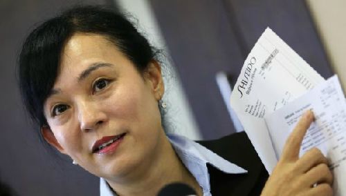 翁靜晶11月16日召開(kāi)記者會(huì)交代定慧寺賬目詳情。