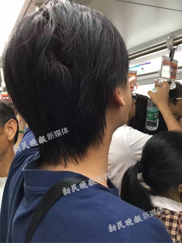 網(wǎng)曝地鐵四號線再現(xiàn)色狼 拍照者:盼當事人不再沉默 網(wǎng)曝地鐵四號線再現(xiàn)色狼 拍照者:盼當事人不再沉默