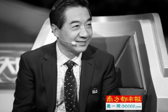 2015年12月24日，張召忠在《最強大腦》節(jié)目錄制現(xiàn)場。C FP資料圖