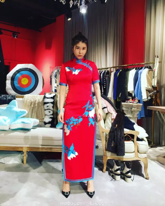 上海一女子自曝每月開銷12萬,被網(wǎng)友罵上頭條！