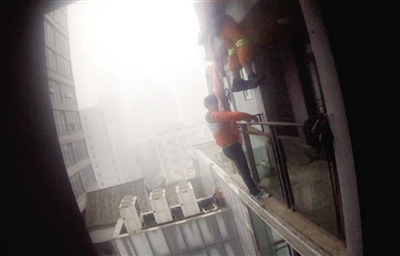 救援現(xiàn)場(chǎng)。