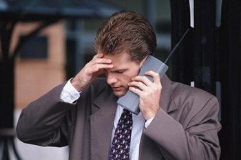 男子腦瘤手機所致 每個工作日要使用3到4個小時(組圖)