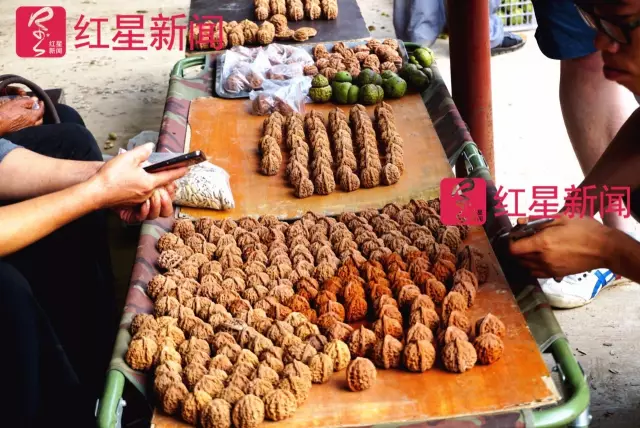 文玩核桃遇冷由幾萬一對降到5元沒人要？商戶否認(rèn)