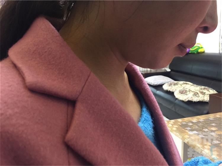 又見(jiàn)惡俗婚鬧 女子幫新娘堵門(mén)當(dāng)場(chǎng)被摔昏迷 又見(jiàn)惡俗婚鬧 女子幫新娘堵門(mén)當(dāng)場(chǎng)被摔昏迷