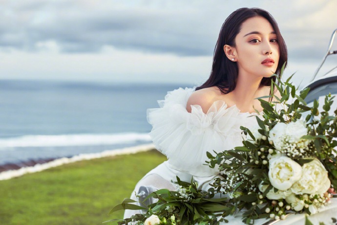 張馨予的婚紗成了淘寶爆款，知道價格后讓人大跌眼鏡！