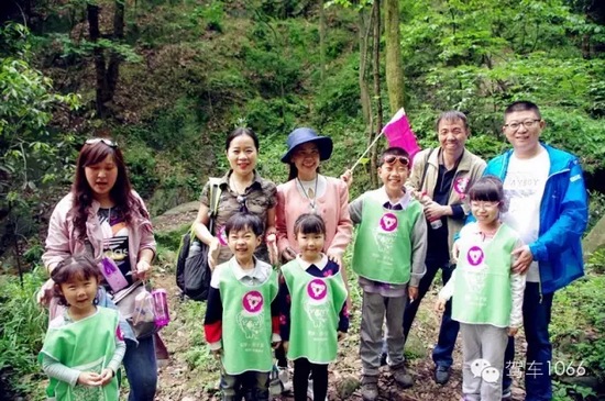 這表情是喜還是樂(lè)？