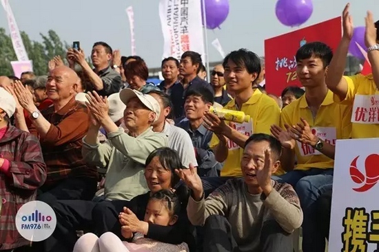 看你們的表情就知道，你們?cè)谙?，再?lái)一段！