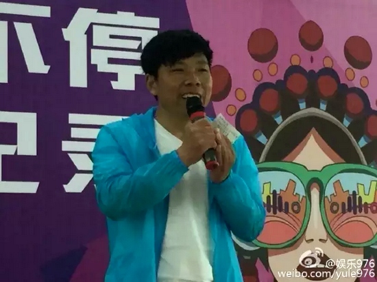 見證挑戰(zhàn)的戲迷代表陳紅森講述自己和戲曲的故事、見證歷史時刻的心情。