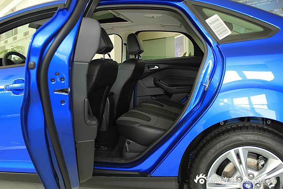 　?？怂箖蓭?jīng)典1.8MT 時(shí)尚型