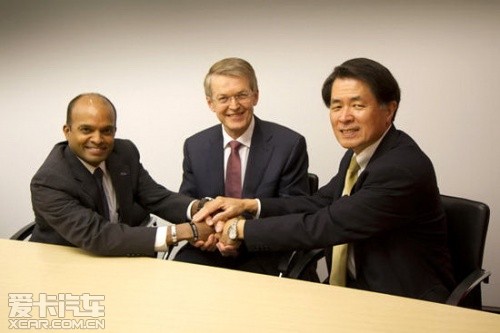 福特副總裁拉茲·奈爾、戴姆勒董事托馬斯·韋伯、日產(chǎn)副總裁山下光彥