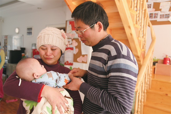 半年之后，奇奇終于見到爸爸媽媽了