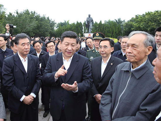 2012 年12 月，習(xí)近平任中共中央總書(shū)記后首次離京，即到改革前沿的廣東考察