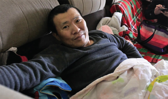 11月11日，李剛病情再次惡化，在眾多朋友的鼓勵下，他將再赴西安進行手術(shù)治療