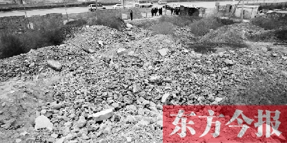 昨日，鄭州市107輔道花園口鎮(zhèn)大廟村，綿延數(shù)公里的城中村拆遷后遺留的建筑垃圾