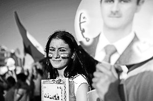 1日，土耳其民眾游行支持巴沙爾政權。新華社發(fā)