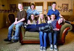 長(zhǎng)大后的七胞胎。