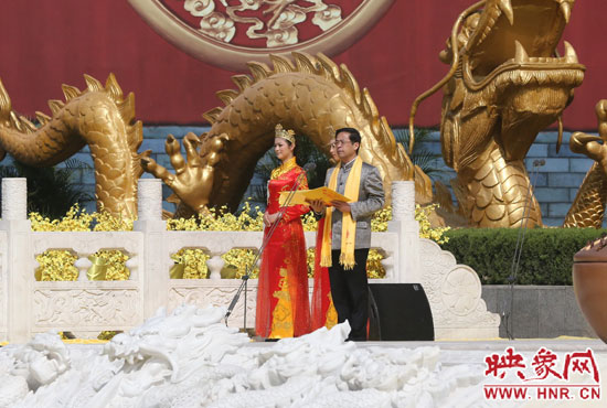 省委副書記、省政協(xié)主席葉冬松致歡迎詞。映象網(wǎng)記者 邵恰 攝