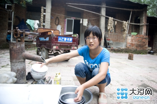 漯河貧困女孩考上海南大學 漯河貧困女孩考上海南大學