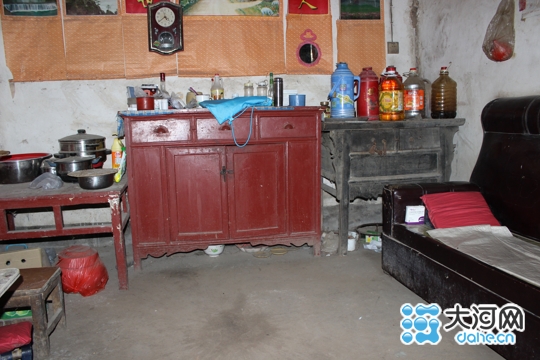 漯河貧困女孩考上海南大學 漯河貧困女孩考上海南大學