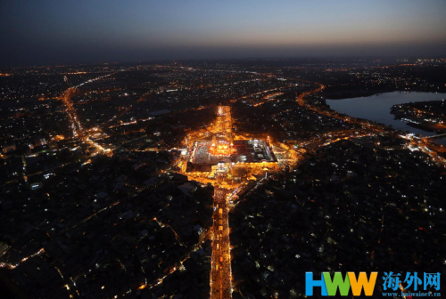 數(shù)萬(wàn)穆斯林集體朝圣