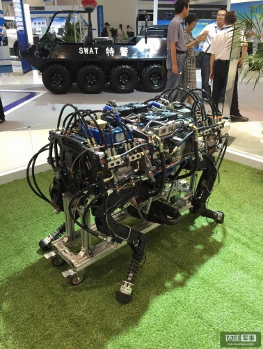 國產(chǎn)“大狗”機器人真身曝光 國產(chǎn)“大狗”機器人真身曝光