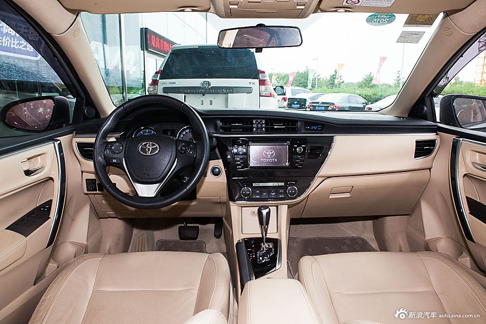 2014款卡羅拉1.8L CVT至高版 2014款卡羅拉1.8L CVT至高版