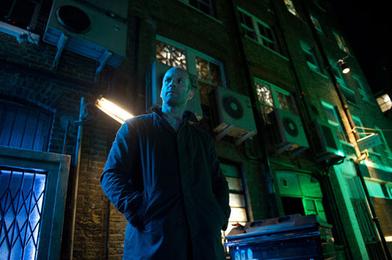 硬漢覺醒，報復黑暗