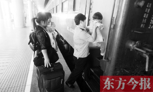 鄭州到溫州的2191/4次列車，是鄭州鐵路局最后一對(duì)綠皮車。